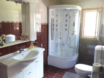 Фото номера Дом с 5 спальнями Лоджи Casa Boglea г. Vidra 12